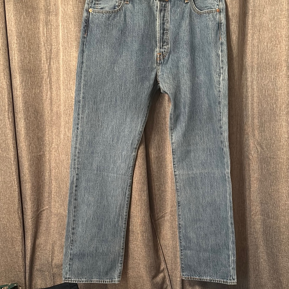 Levis Classic Blue Denim Jeans